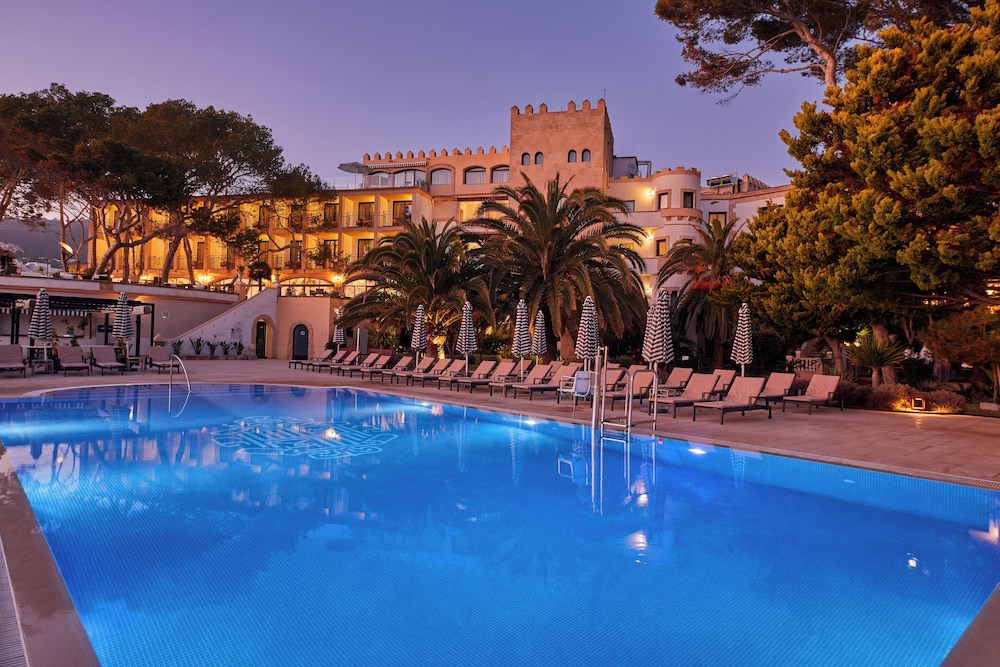 Secrets Mallorca Villamil Resort & Spa -Adults Only - Hyatt Inclusive Collection — Swimming pool in Peguera, Balearic Islands