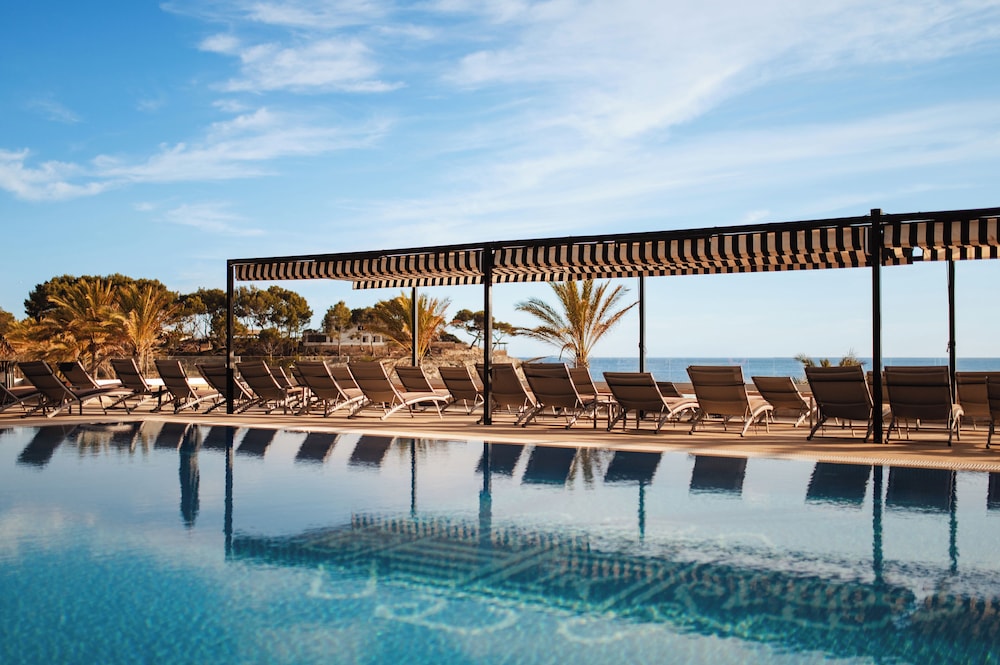 Secrets Mallorca Villamil Resort & Spa -Adults Only - Hyatt Inclusive Collection — Swimming pool in Peguera, Balearic Islands