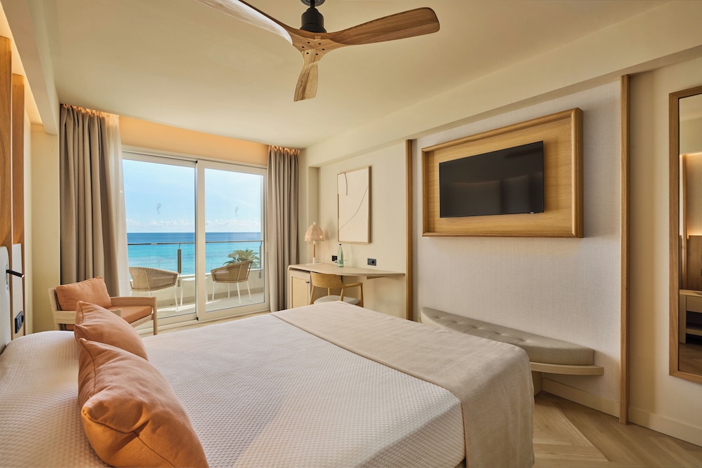 Hipotels Hotel Don Juan — Hotel rooms in Cala Millor, Balearic Islands