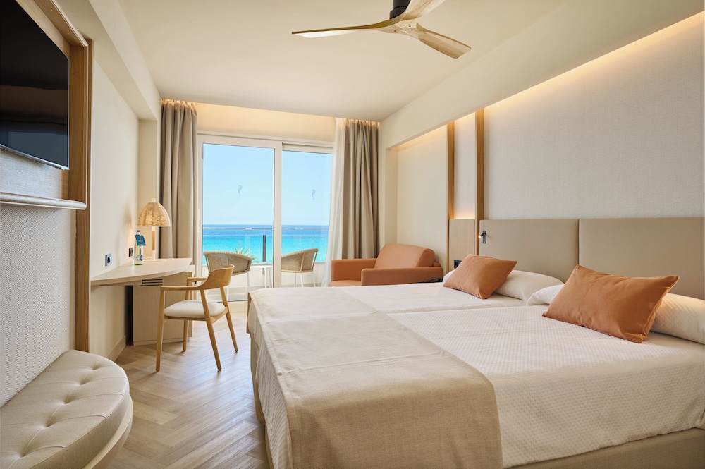 Hipotels Hotel Don Juan — Hotel rooms in Cala Millor, Balearic Islands