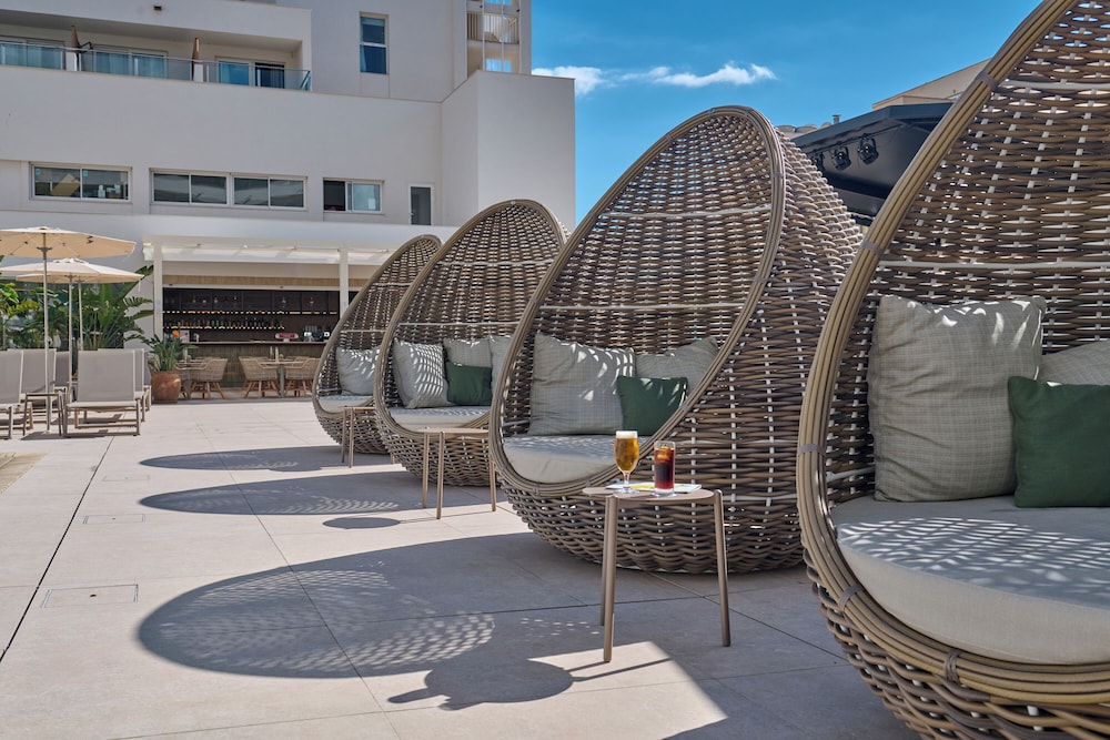 Hipotels Hotel Don Juan — Restaurant & bars in Cala Millor, Balearic Islands