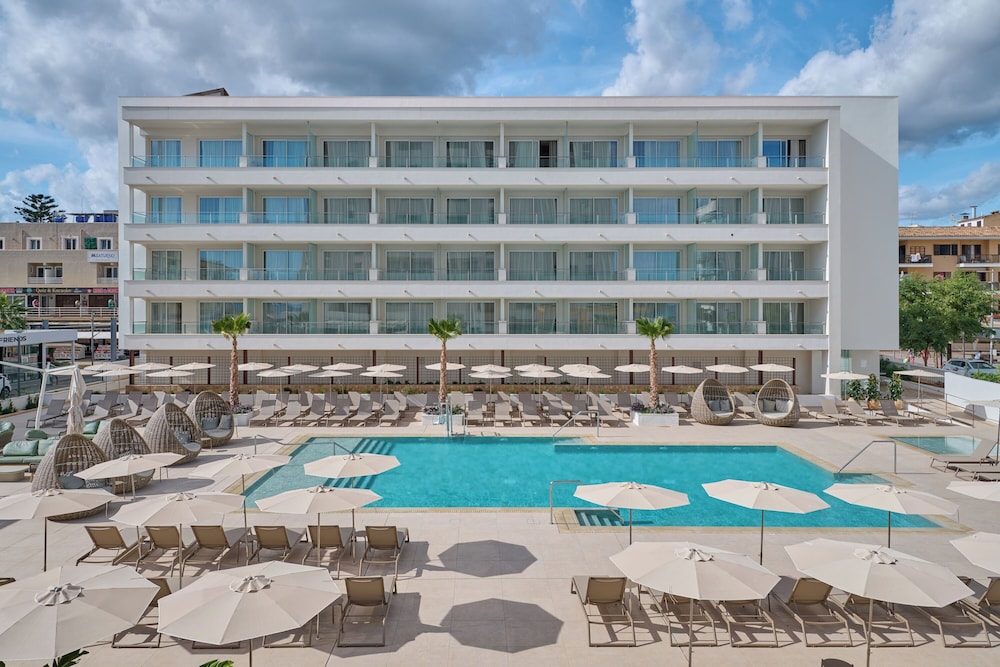 Hipotels Hotel Don Juan — Main photo in Cala Millor, Balearic Islands