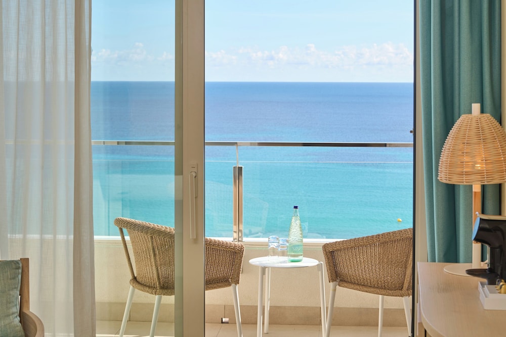 Hipotels Hotel Don Juan — Hotel rooms in Cala Millor, Balearic Islands