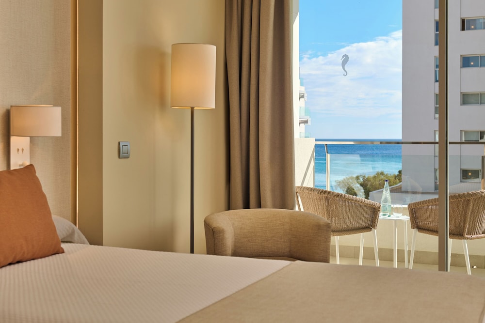 Hipotels Hotel Don Juan — Hotel rooms in Cala Millor, Balearic Islands