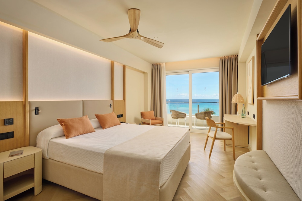 Hipotels Hotel Don Juan — Hotel rooms in Cala Millor, Balearic Islands