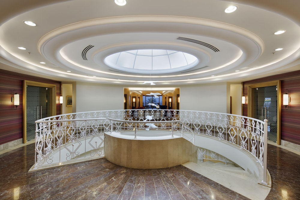 Alba Resort Hotel - Ultra All Inclusive — Hotel building in Side