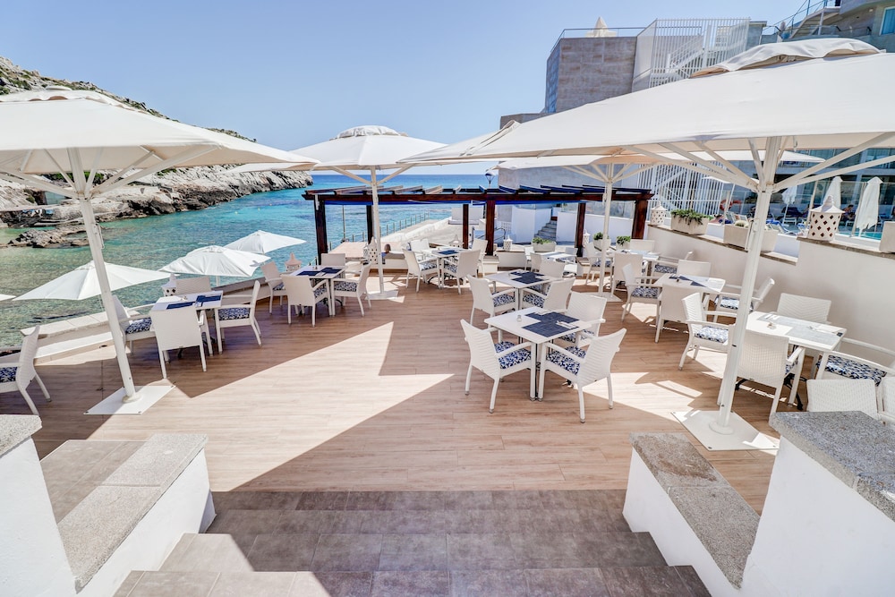 Hoposa Hotel Niu — Restaurant & bars in Puerto Pollensa, Balearic Islands