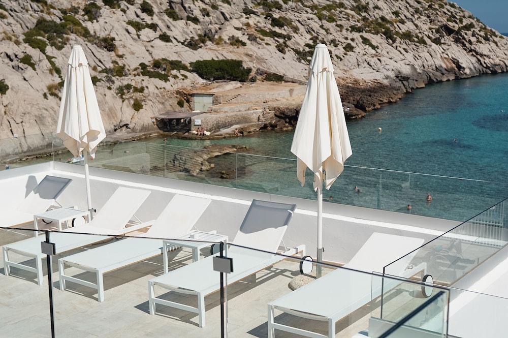 Hoposa Hotel Niu — Beach in Puerto Pollensa, Balearic Islands