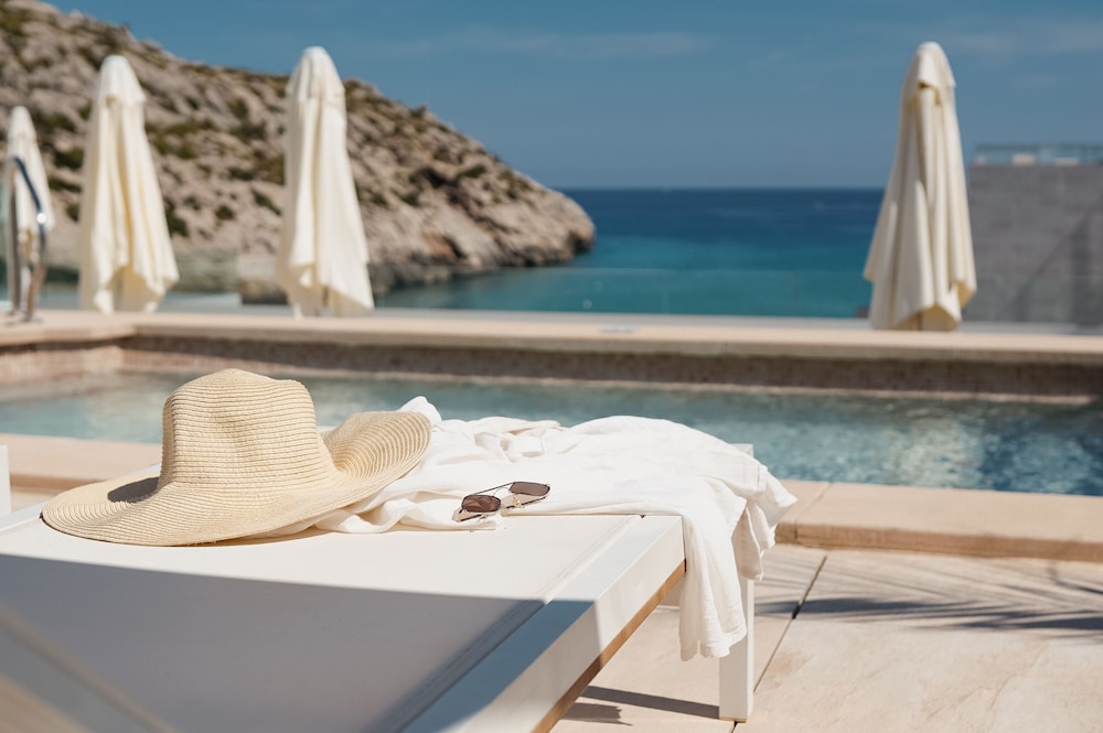 Hoposa Hotel Niu — Swimming pool in Puerto Pollensa, Balearic Islands