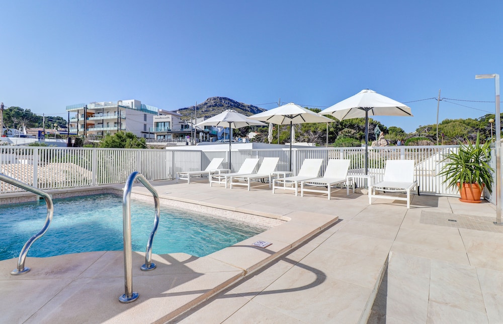 Hoposa Hotel Niu — Swimming pool in Puerto Pollensa, Balearic Islands