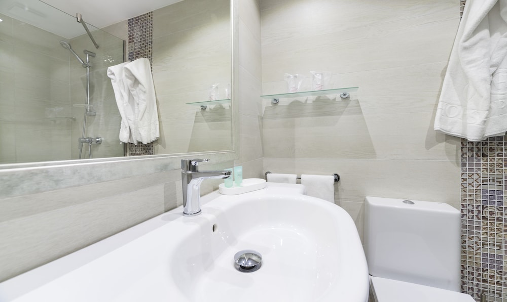 Hoposa Hotel Niu — Hotel rooms in Puerto Pollensa, Balearic Islands