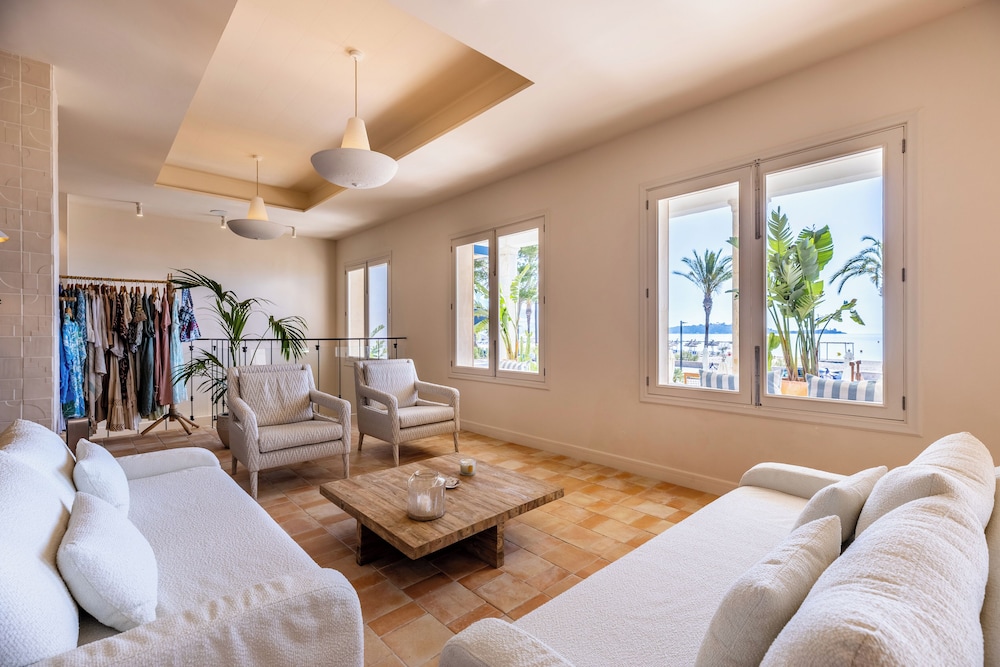 Hoposa Pollentia - Adults Only — Hotel rooms in Puerto Pollensa, Balearic Islands