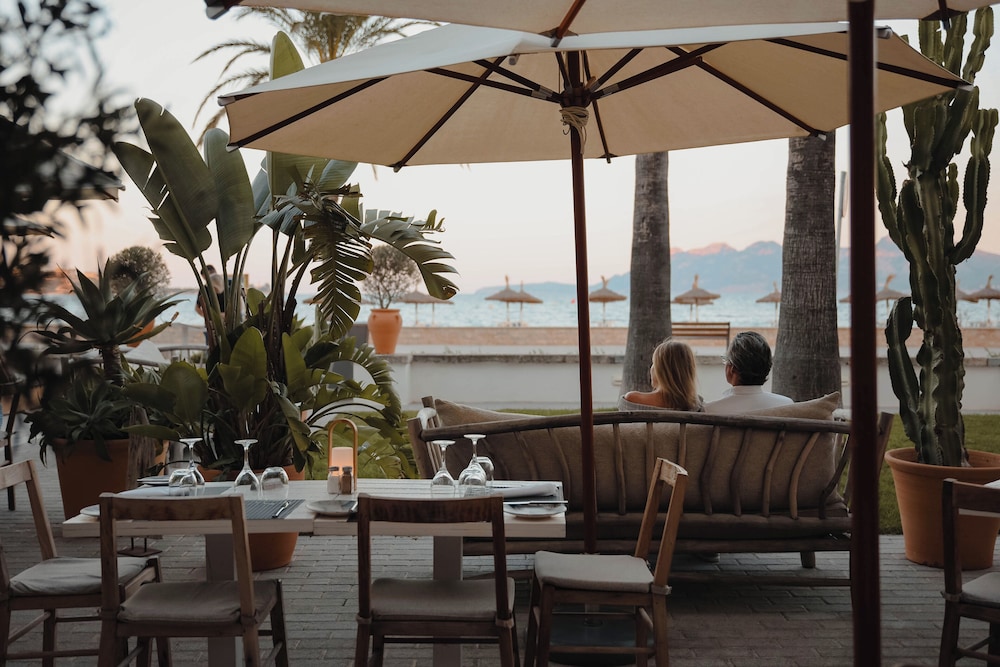 Hoposa Pollentia - Adults Only — Restaurant & bars in Puerto Pollensa, Balearic Islands