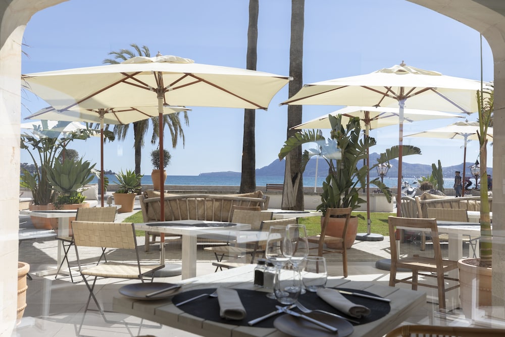 Hoposa Pollentia - Adults Only — Restaurant & bars in Puerto Pollensa, Balearic Islands
