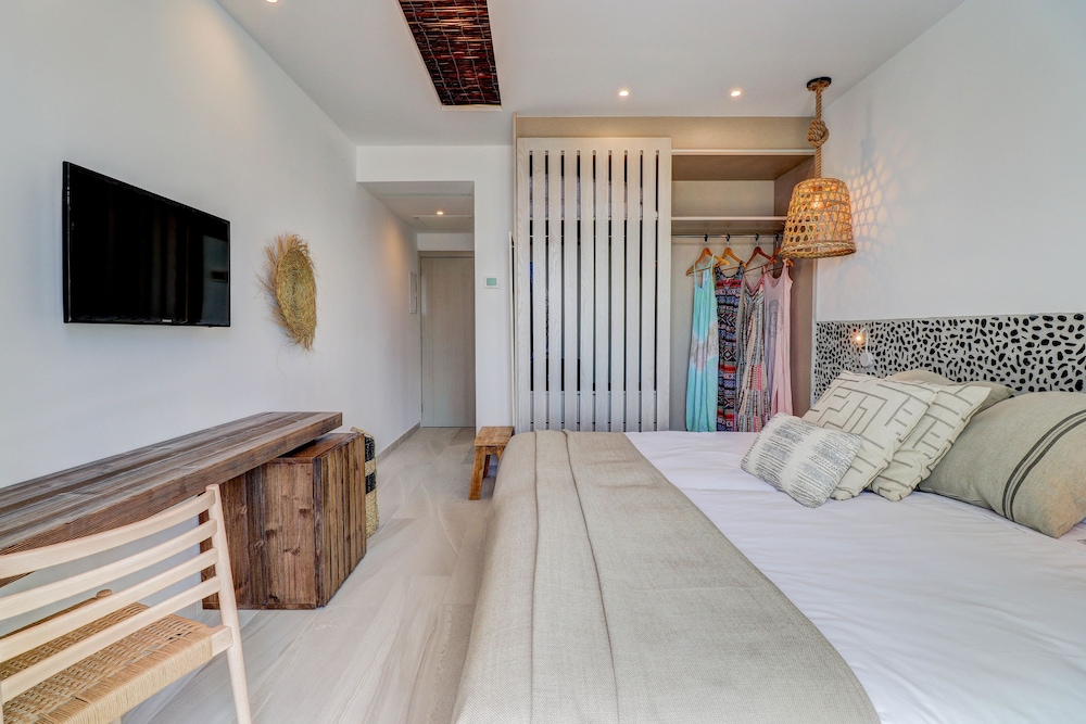 Hoposa Pollentia - Adults Only — Hotel rooms in Puerto Pollensa, Balearic Islands