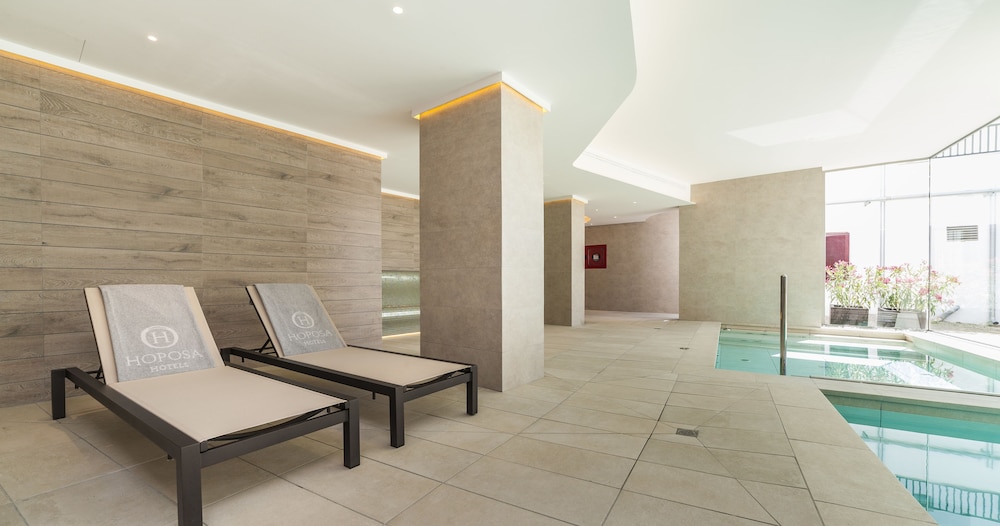 Hoposa Uyal — Swimming pool in Puerto Pollensa, Balearic Islands