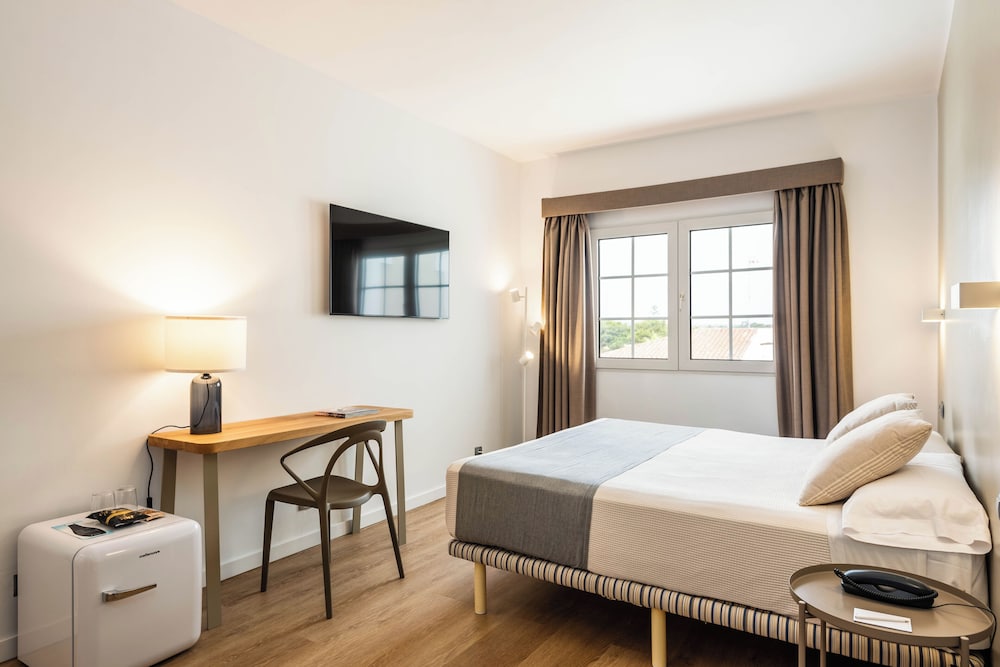 Hotel Patricia Menorca — Hotel rooms in Ciutadella de Menorca, Balearic Islands