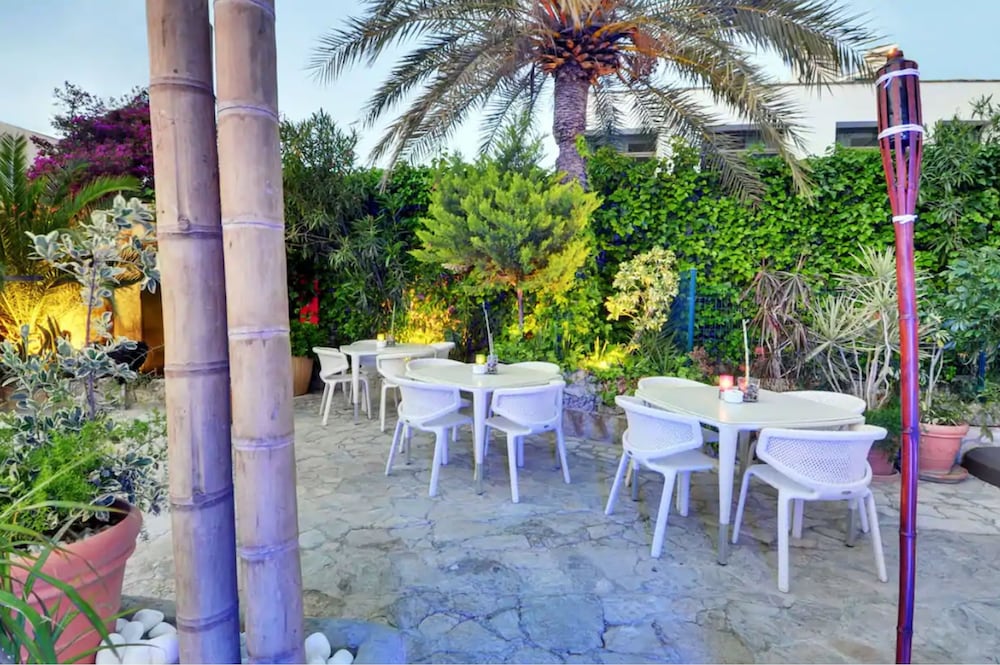 Hotel Playas del Rey — Restaurant & bars in Santa Ponca, Balearic Islands