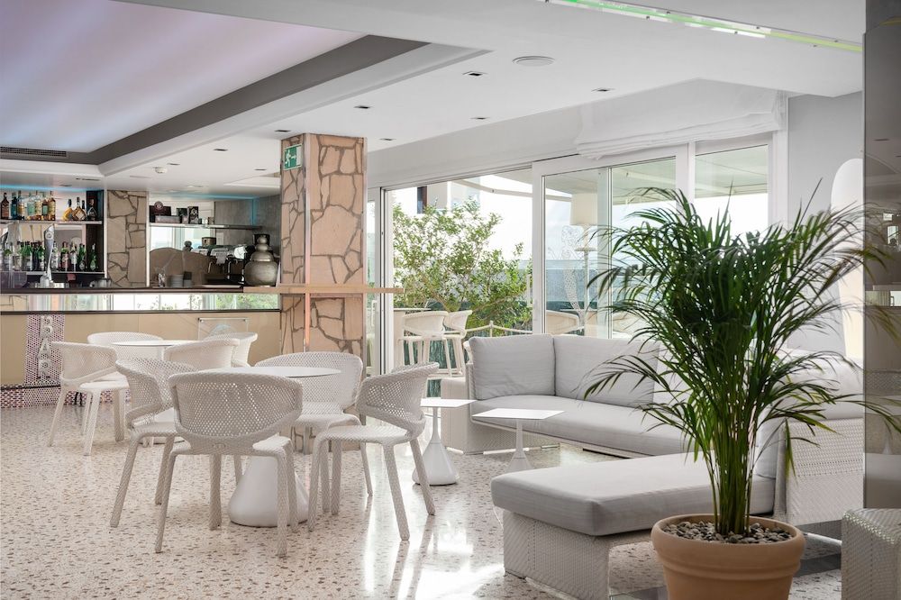 Restaurant si baruri