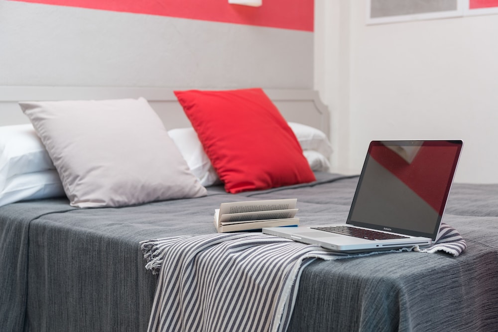 Hotel Playas del Rey — Hotel rooms in Santa Ponca, Balearic Islands