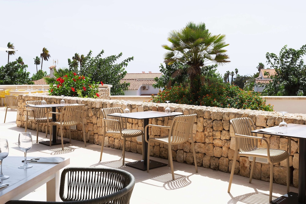 Alua Illa de Menorca - Hyatt Inclusive Collection — Restaurant & bars in S'Algar, Balearic Islands