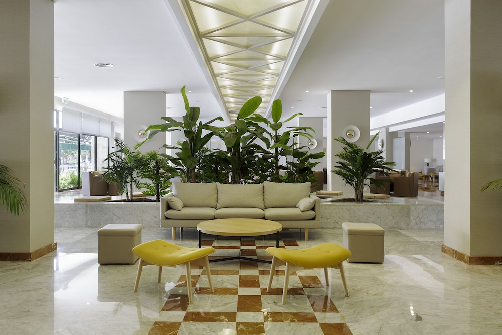 Alua Illa de Menorca - Hyatt Inclusive Collection — Hotel building in S'Algar, Balearic Islands