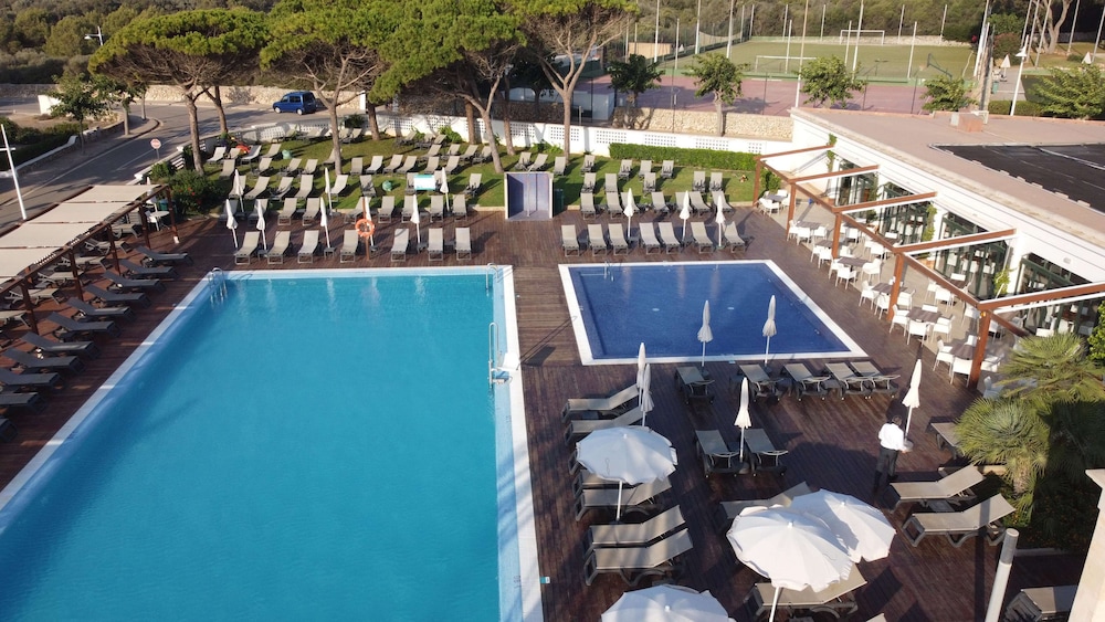 Alua Illa de Menorca - Hyatt Inclusive Collection — Swimming pool in S'Algar, Balearic Islands