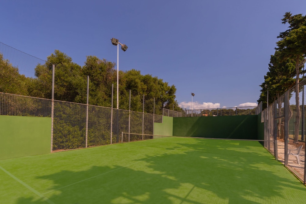 Alua Illa de Menorca - Hyatt Inclusive Collection — Sports & recreation in S'Algar, Balearic Islands