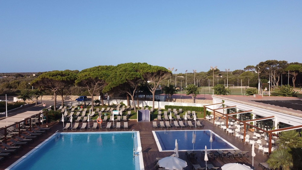 Alua Illa de Menorca - Hyatt Inclusive Collection — Swimming pool in S'Algar, Balearic Islands