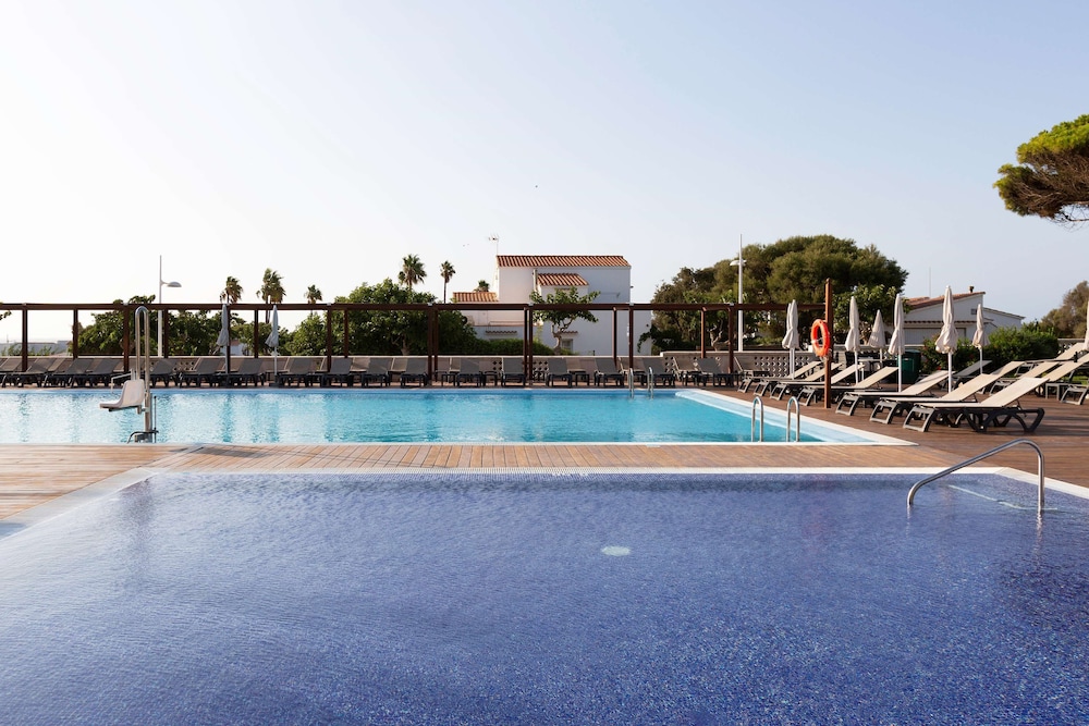 Alua Illa de Menorca - Hyatt Inclusive Collection — Swimming pool in S'Algar, Balearic Islands