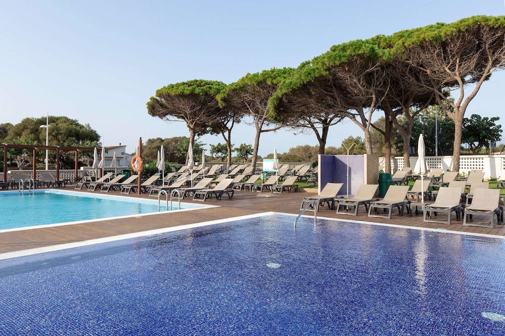 Alua Illa de Menorca - Hyatt Inclusive Collection — Swimming pool in S'Algar, Balearic Islands