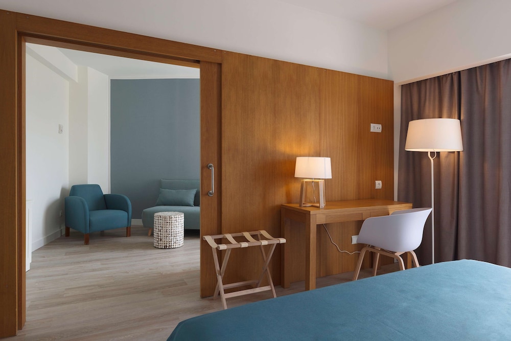 Alua Illa de Menorca - Hyatt Inclusive Collection — Hotel rooms in S'Algar, Balearic Islands
