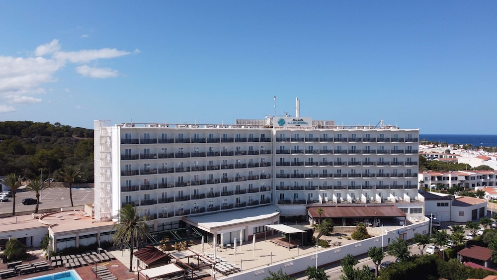 Alua Illa de Menorca - Hyatt Inclusive Collection — Hotel building in S'Algar, Balearic Islands