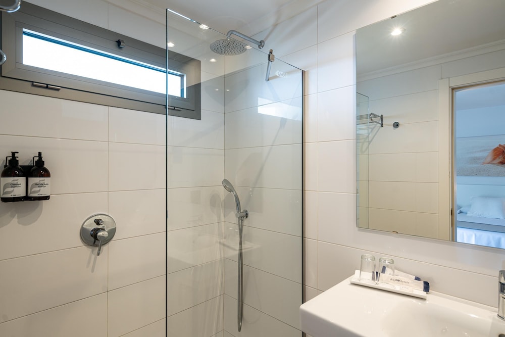 Hotel THB María Isabel - Adults Only — Hotel rooms in Playa de Palma, Balearic Islands