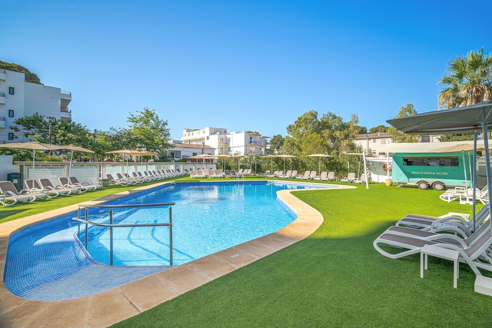 Hotel THB María Isabel - Adults Only — Swimming pool in Playa de Palma, Balearic Islands