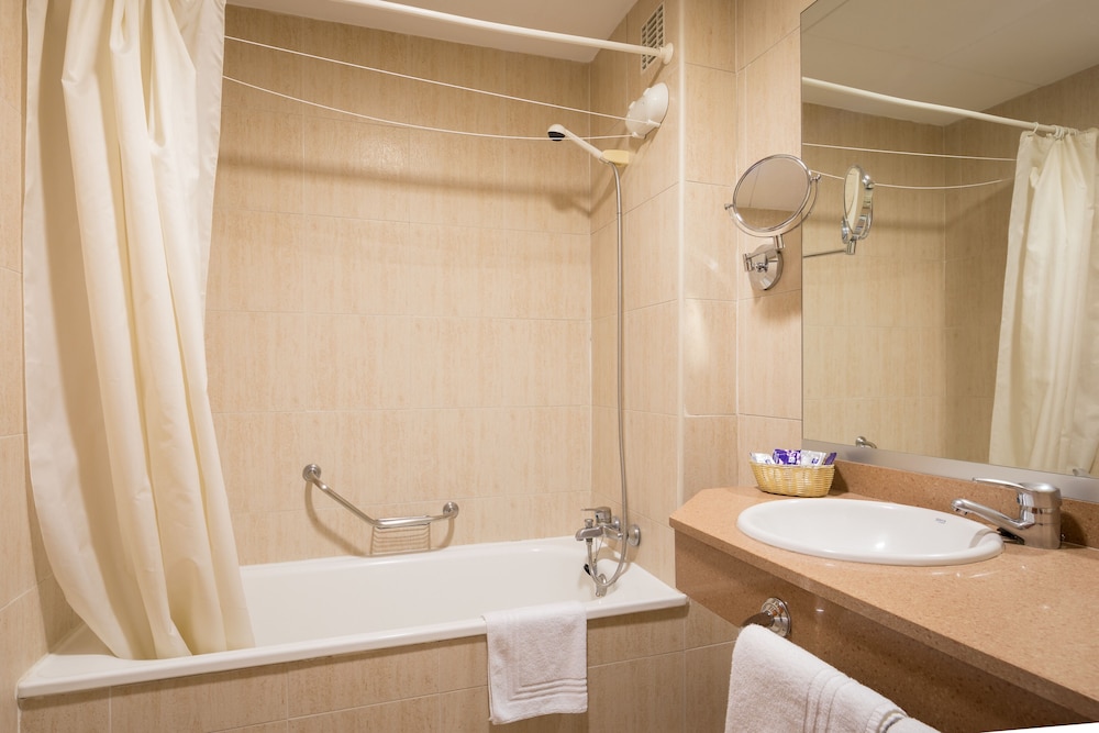 htop Royal Star & SPA — Hotel rooms in Lloret de Mar, Catalonia