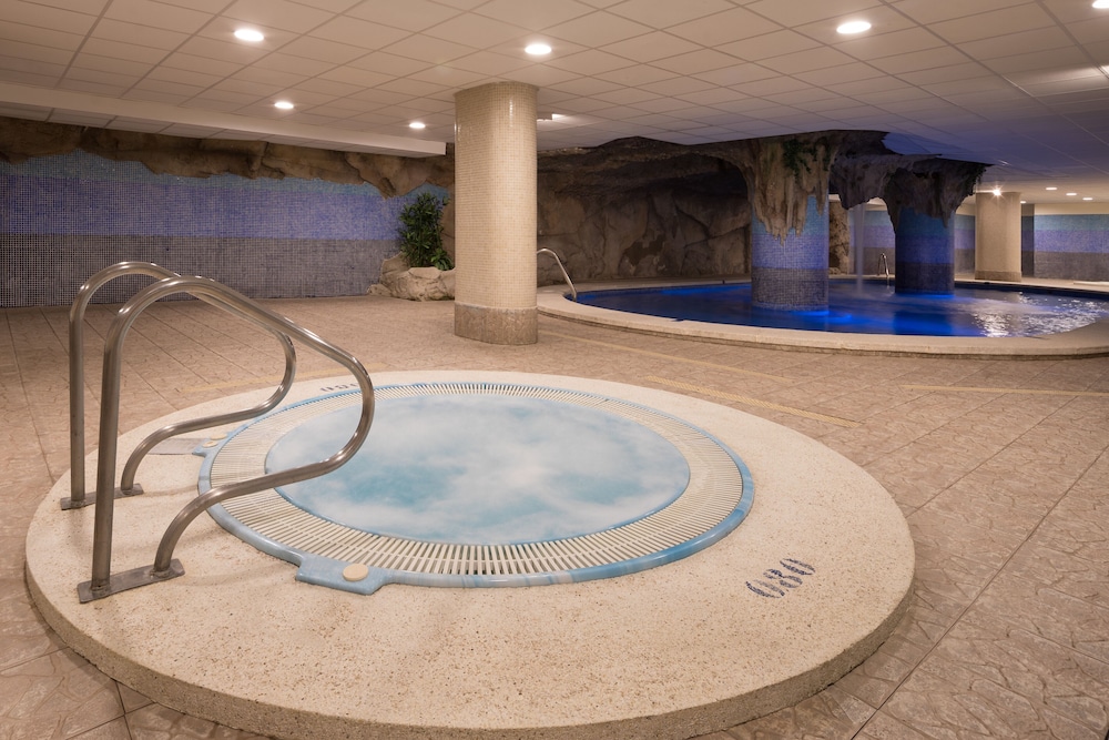 htop Royal Star & SPA — Swimming pool in Lloret de Mar, Catalonia