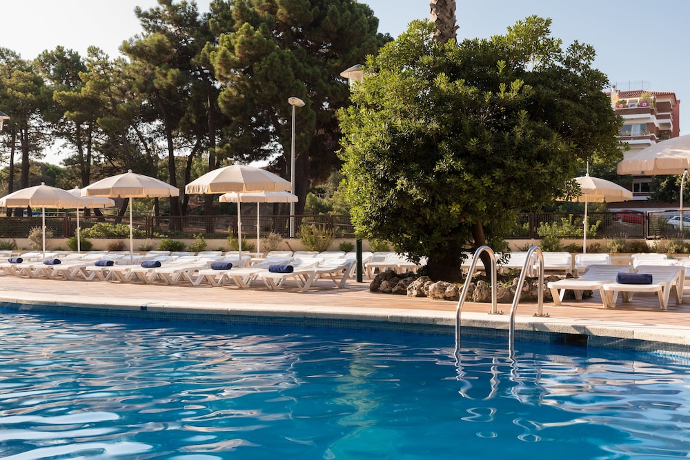 htop Royal Star & SPA — Swimming pool in Lloret de Mar, Catalonia