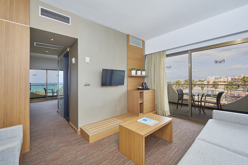 Hotel Playa Golf - Adults Only +16 — Hotel rooms in Playa de Palma, Balearic Islands