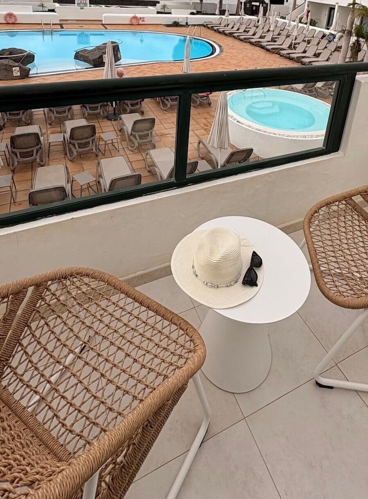 Hotel Pocillos Playa — Swimming pool in Puerto del Carmen, Canary Islands