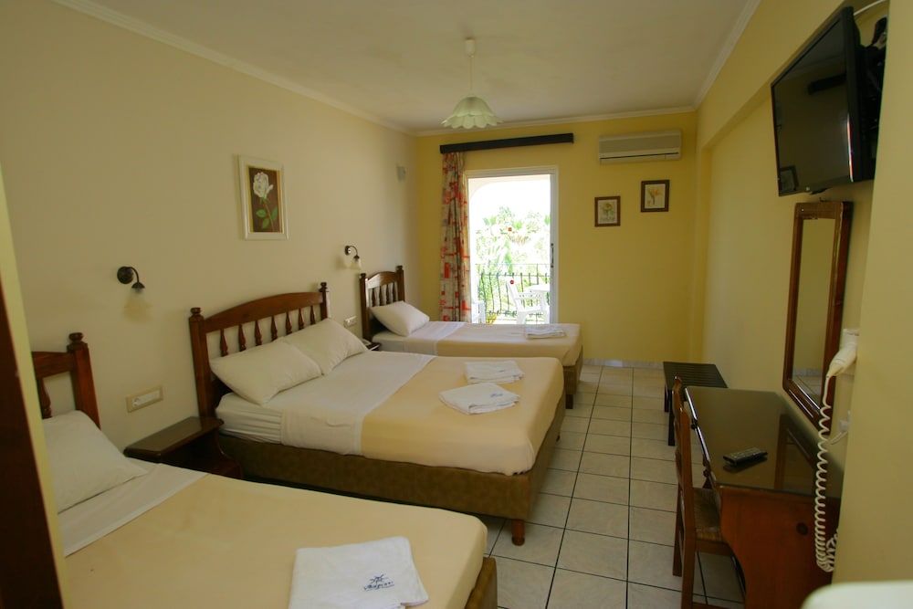 Village Inn Studios & Family Apartments — Hotel rooms in Laganas, Ionian Islands