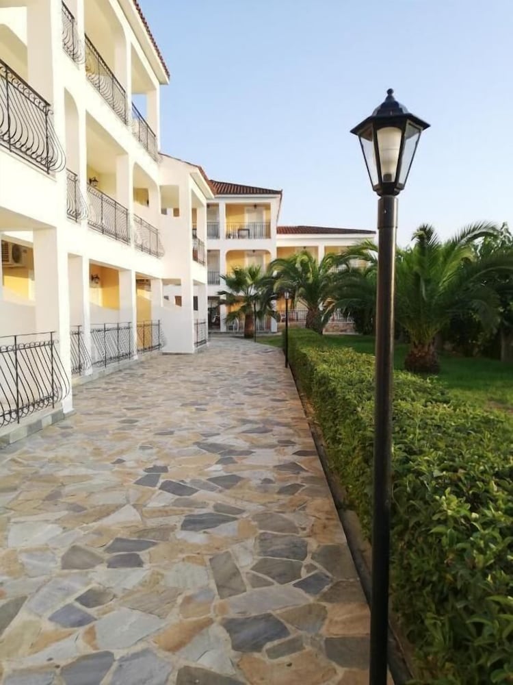 Village Inn Studios & Family Apartments — Hotel building in Laganas, Ionian Islands