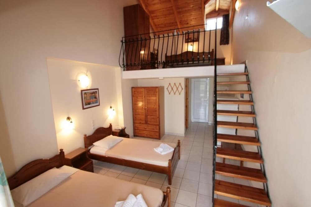 Village Inn Studios & Family Apartments — Hotel rooms in Laganas, Ionian Islands