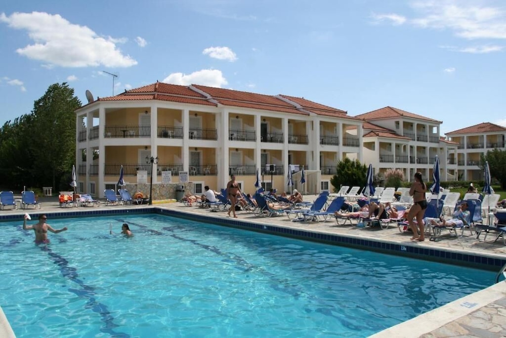 Village Inn Studios & Family Apartments — Swimming pool in Laganas, Ionian Islands