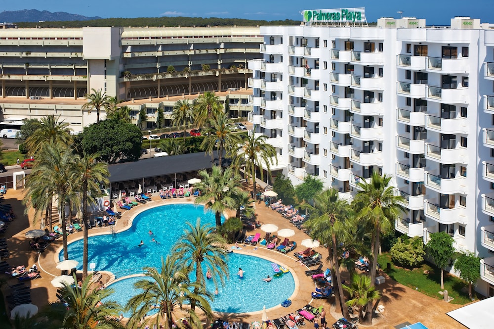 Protur Palmeras Playa Hotel - All Inclusive — Swimming pool in S'Illot, Balearic Islands