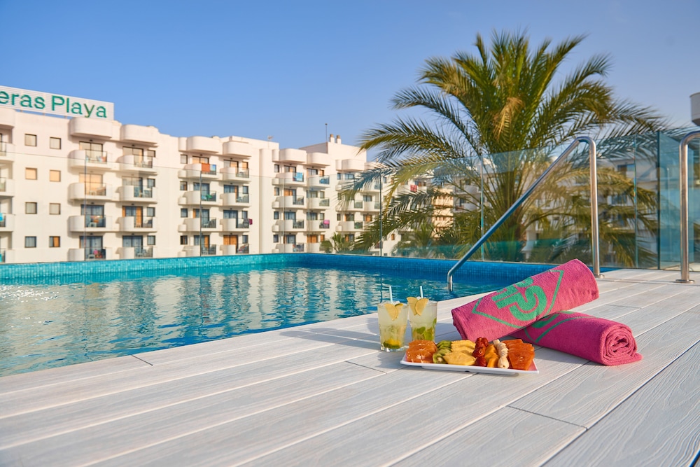 Protur Palmeras Playa Hotel - All Inclusive — Swimming pool in S'Illot, Balearic Islands