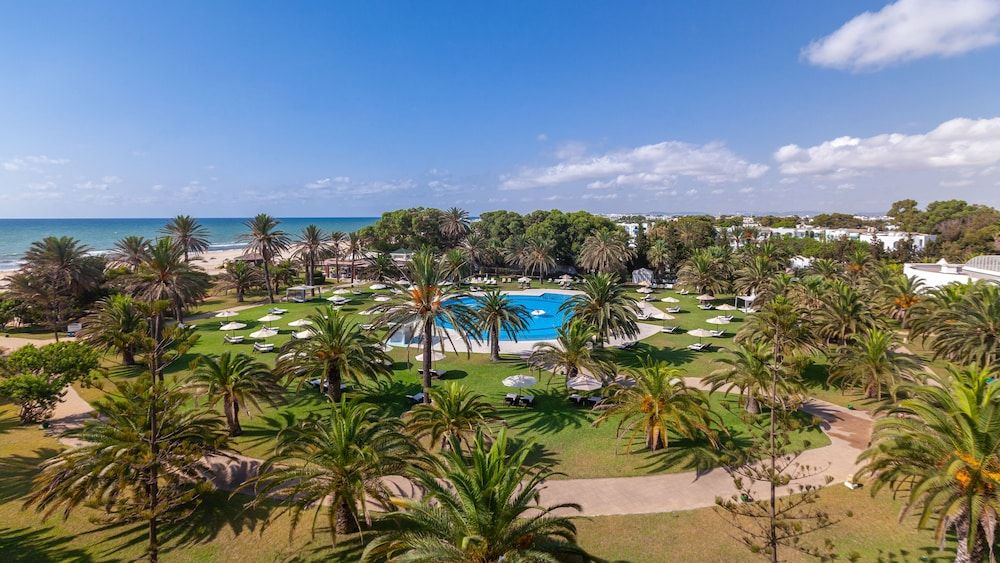 OCEANA HOTEL & SPA