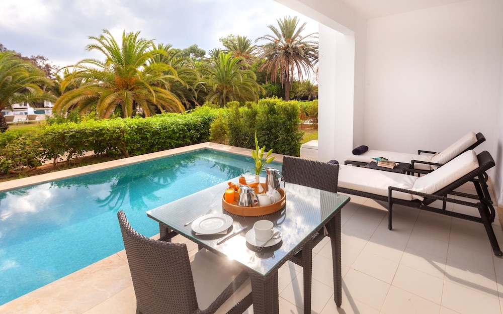 OCEANA HOTEL & SPA — Swimming pool in Hammamet, Nabeul