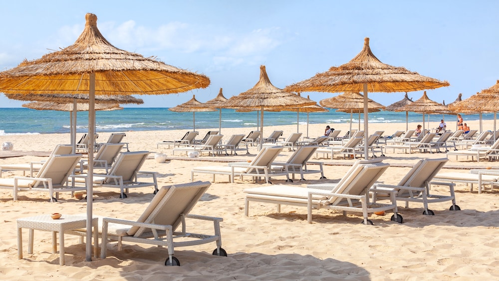 OCEANA HOTEL & SPA — Beach in Hammamet, Nabeul