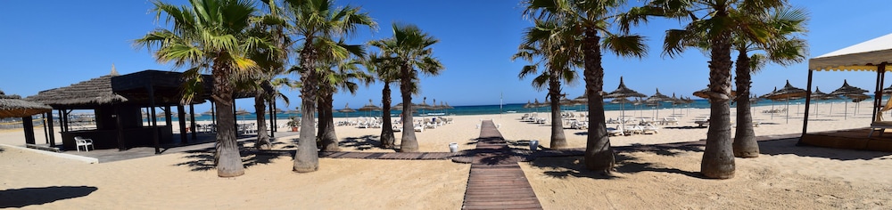 OCEANA HOTEL & SPA — Beach in Hammamet, Nabeul